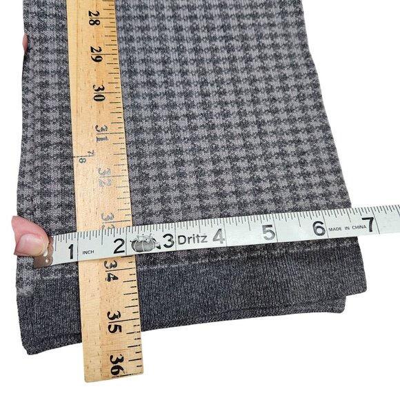 J.Crew Mens Black Gray Houndstooth Knit Scarf OS Preppy Minimalist Basic‎ Staple - Picture 4 of 4